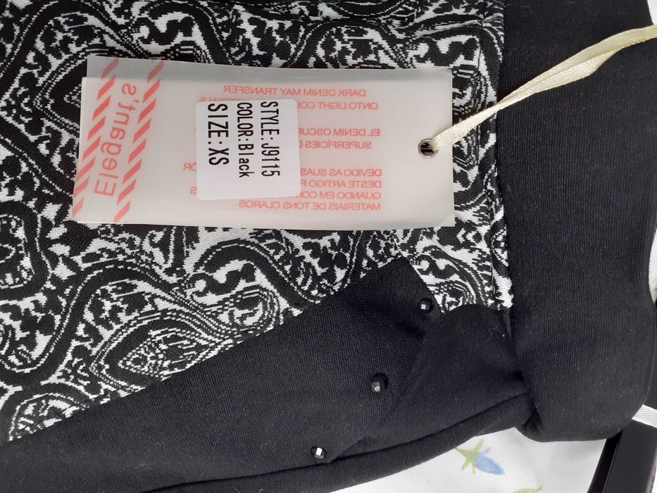 Nowe spodnie legginsy XS