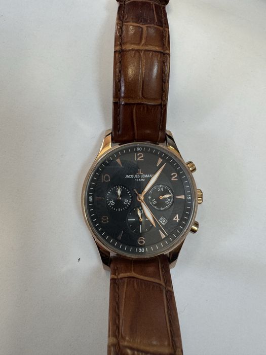 Годинник Jacques Lemans