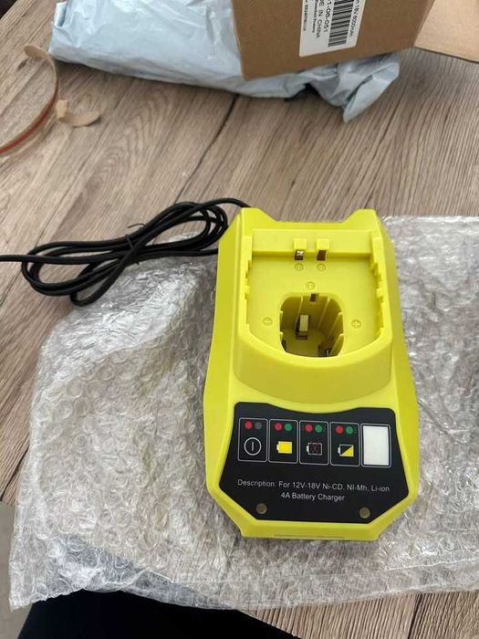 Carregadores  novos 220 voltes para Ryobi, 12V-18V
