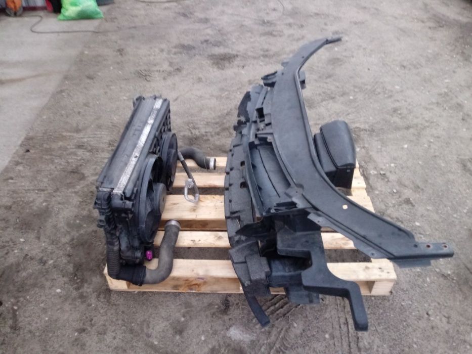 Passat b6 wzmocnienie pas przedni kompletny chlodnica 1.9 2.0 1.6