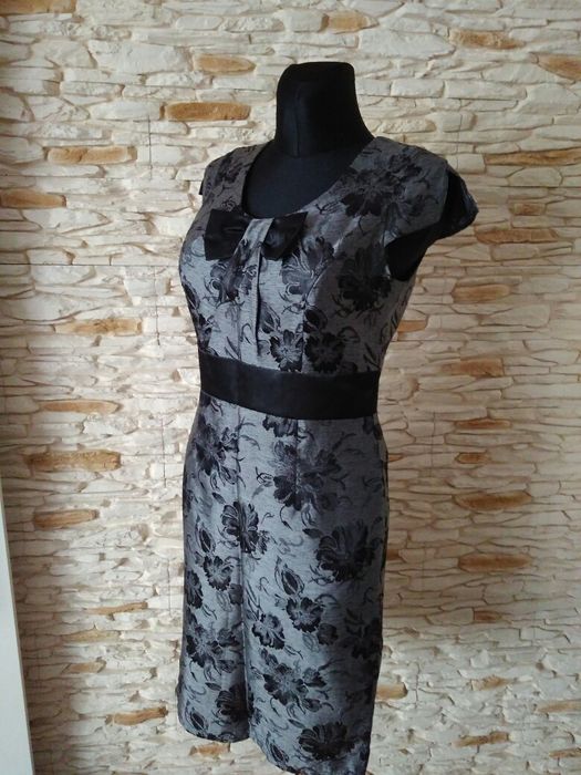 Szara sukienka + bolerko M