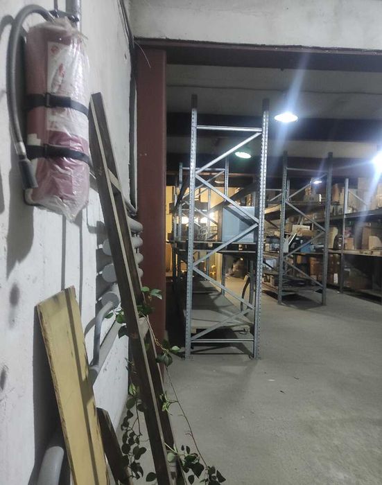 Продам базу на Чистяківский