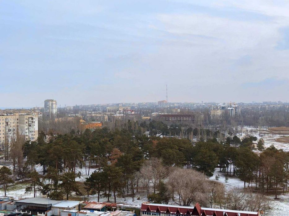 Продам 3-х комнатную видовую, крупногабаритную квартиру .