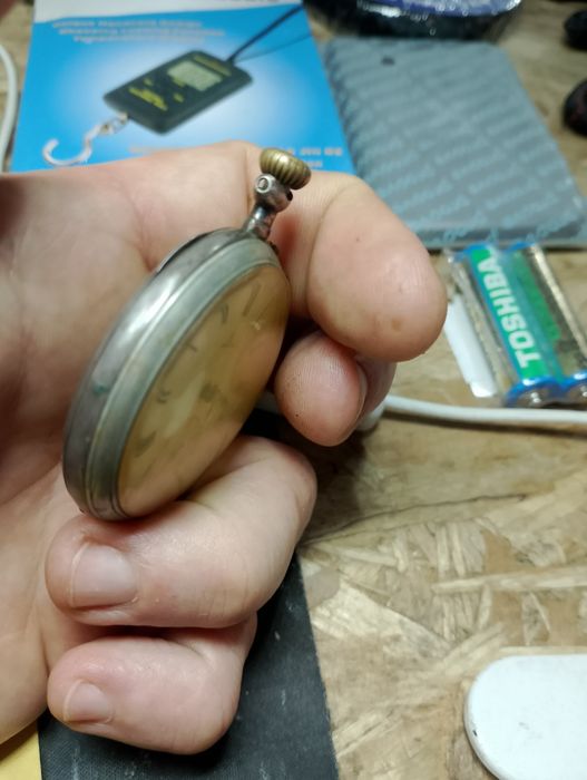 ОMEGA Годинник Срібний 7000 грн.