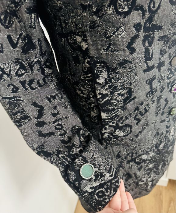 Strukturalny plaszcz Desigual czarny XS