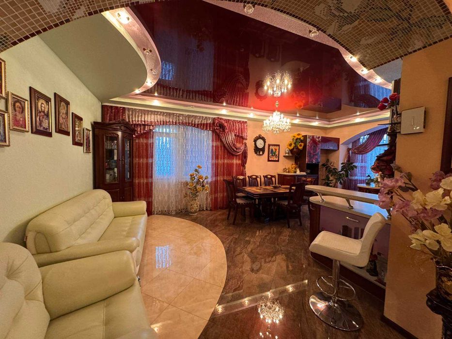 Продаж елітного будинку Півд.-Зах.район