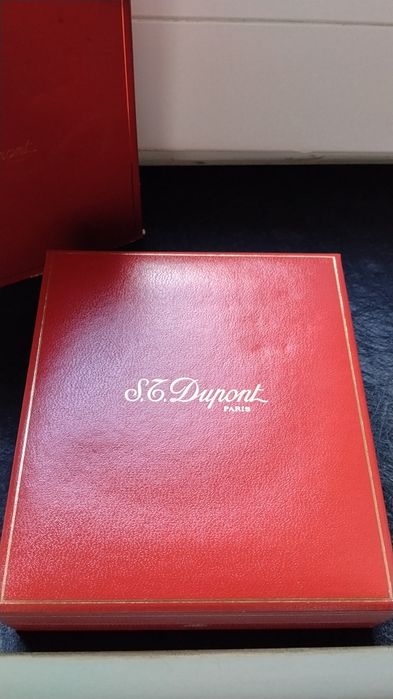 Isqueiro S.T. Dupont