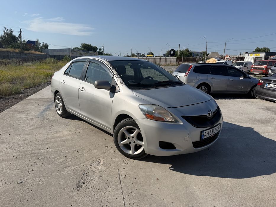 Toyota yaris автомат 1.5 газ бенз