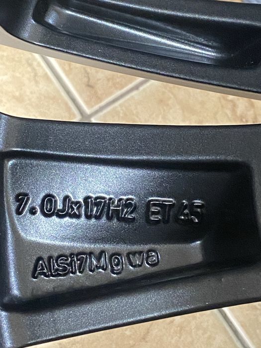 Диски R17 5/112  ET45  7.0J*17H2 , 8Z8 57A601025C