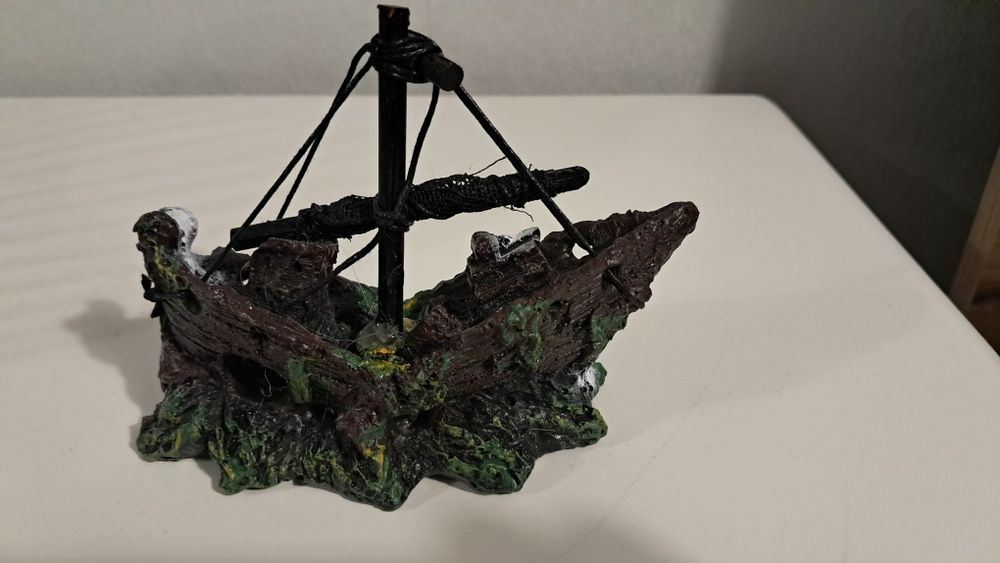 Декорація в акваріум..