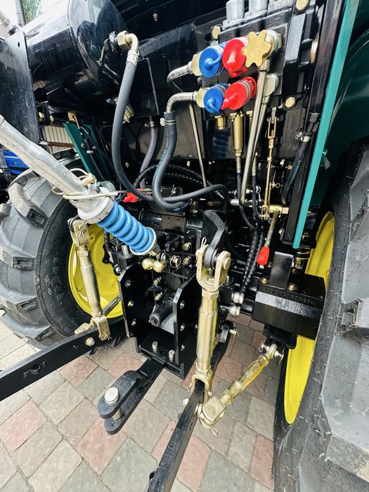 Трактор KENTAVR S 504CСUе