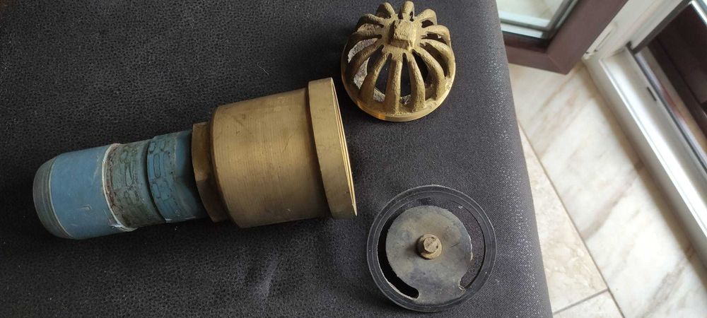 Chupador Pinha em latão