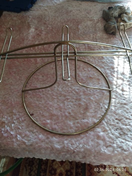 Подставки:для чашек,мочалок,мыла