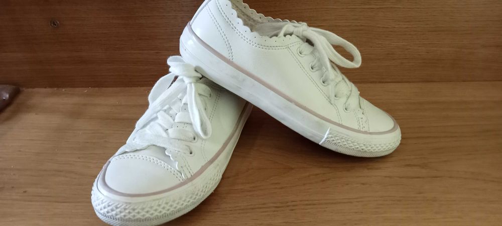 Jak nowe Next 33 adidasy buty sportowe dla chłopca