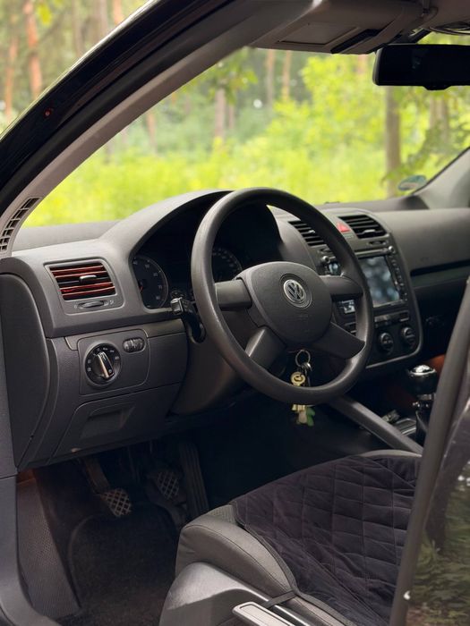 Продам Golf 5 2004