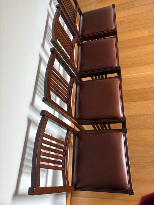 Cadeiras em Madeira Maciça Wengue natural e Pele Natural — Como Novas