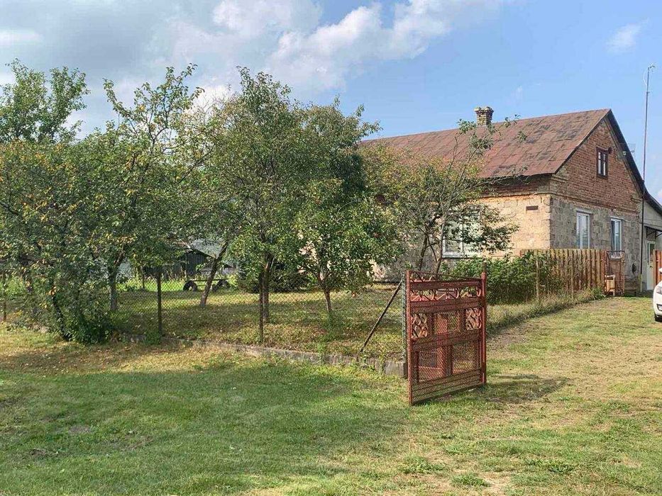 Продається доглянутий будинок у с. Ушня,  15 хвилин  від Золочева.