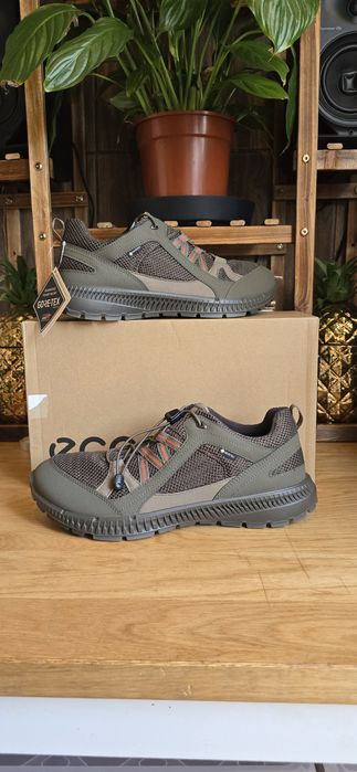 NOWE ECCO Terracruise II M w kolorze zielonym (odcień Tarmac) z pomarańczowymi detalami i membraną GORE-TEX. Rozmiar 43 wkładka 27,5 cm