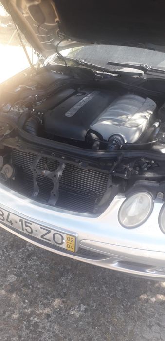 Mercedes w211 e220cdi 150cv bom estado interior. Ler indicações...