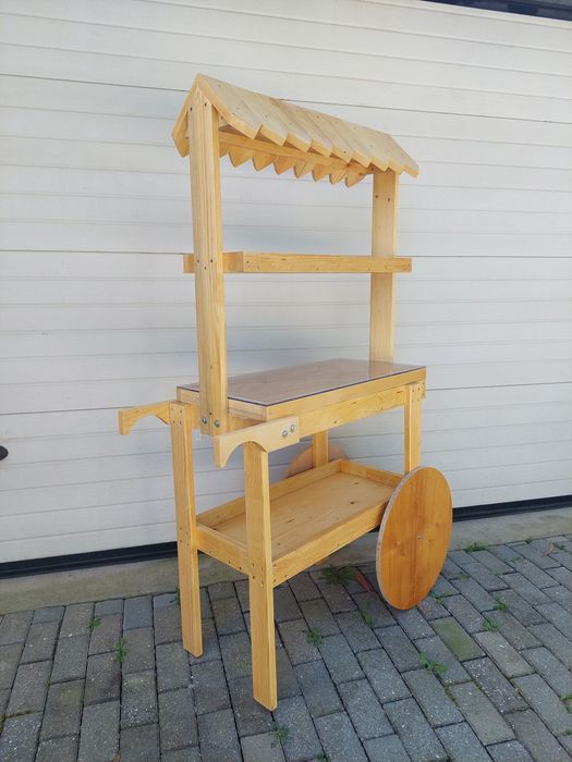 Carrinho madeira / expositor de cones