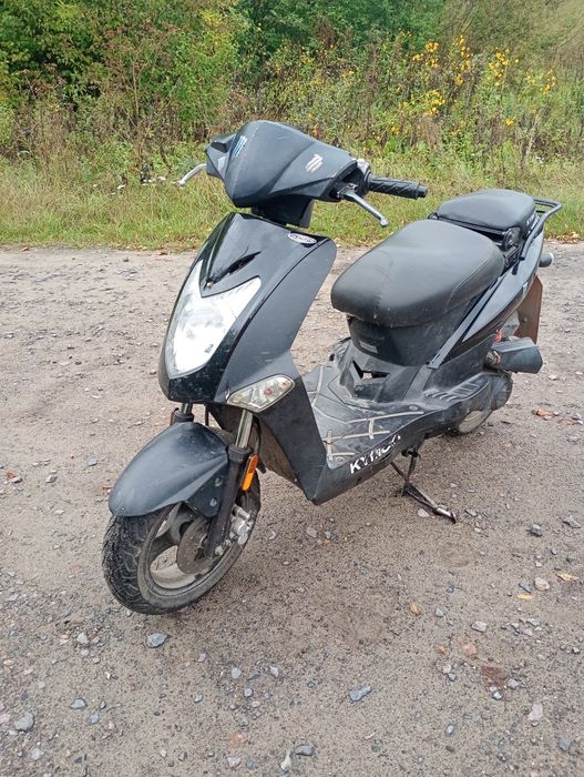 Продам скутер на ходу ціна 10000