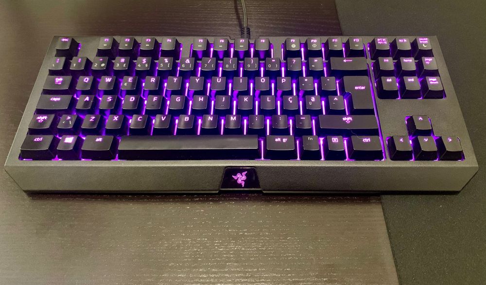 Teclado Razor Blackwidow Yellow Switch- Tournament Edition Chroma v2