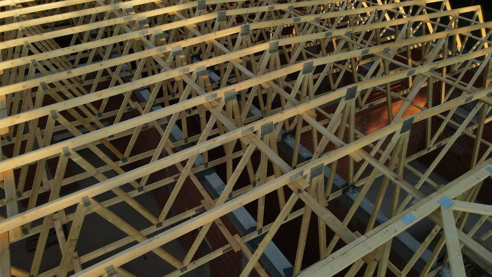 Dachy - Więźba dachowa CNC - C24 Drewno KVH, tartaczne, suszone