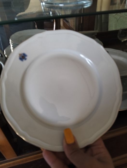Dinner Service444633019644661762
