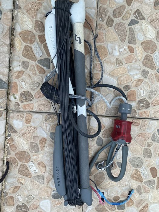 Tres kites Vantage e barra