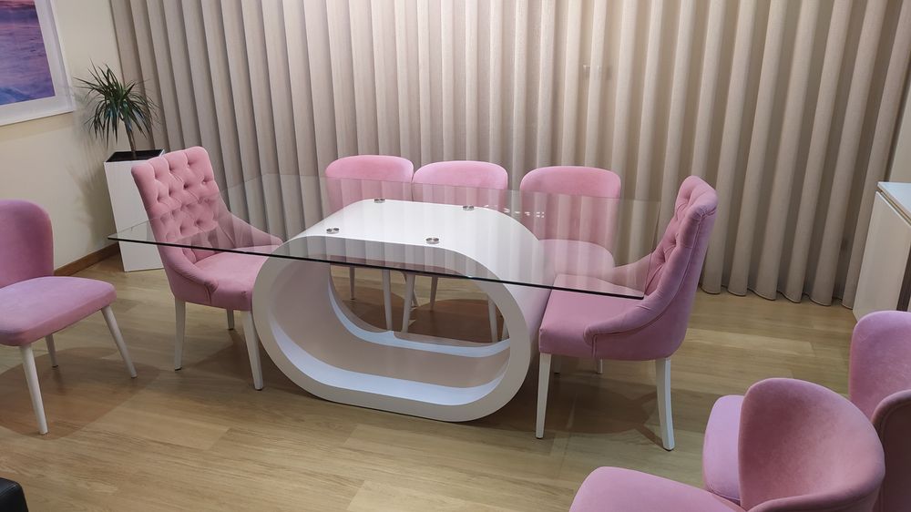 Mesa de sala moderna