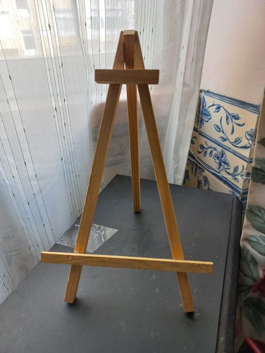 Cavaletes novos para decoração ou suporte de fotos/quadros/pratos