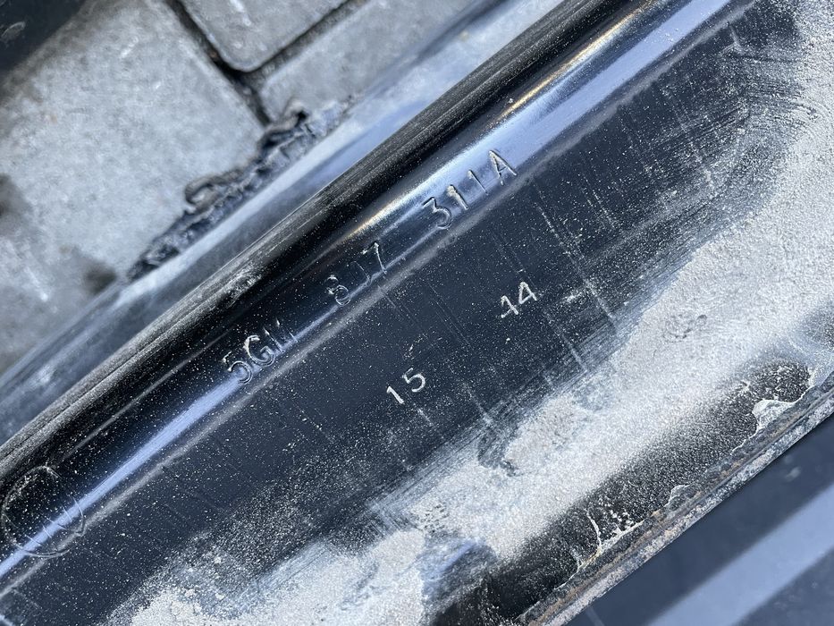 Підсилювач усилитель заднього бампера  Volkswagen Golf 7