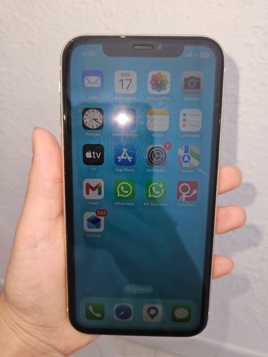 Phone 11 64GB - impecável