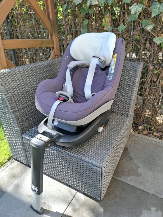Sprzedam fotelik Maxi Cosi 2Way fix z bazą