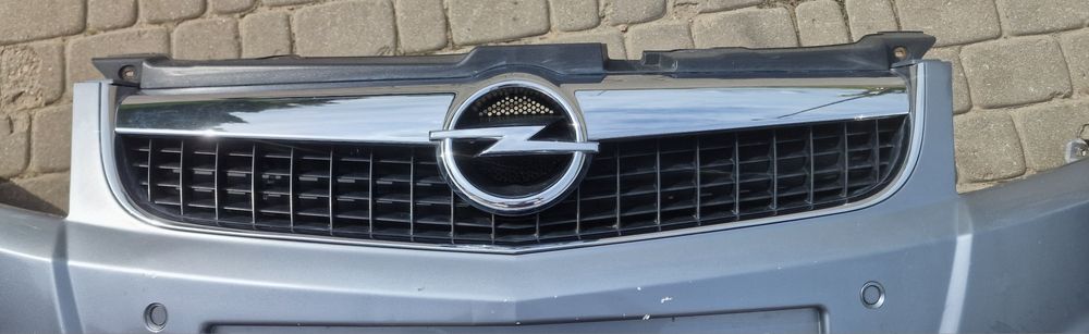 Zderzak przedni kompletny PDC Spryskiwacze Opel VECTRA C LIFT Z163