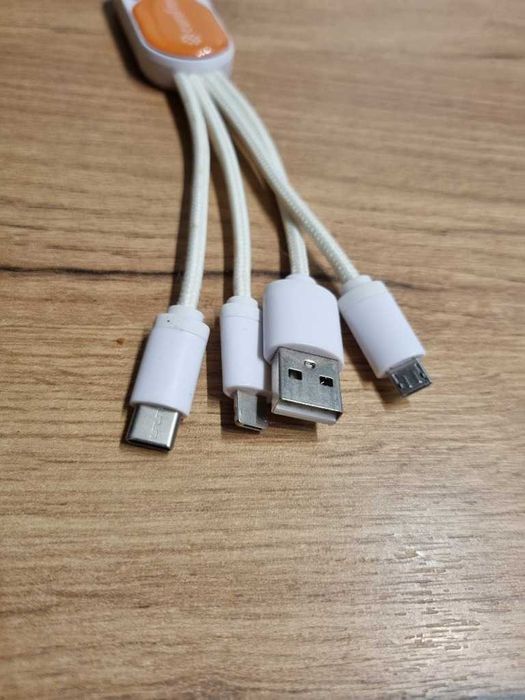 Przejściówka 4w1 USB USB-C Lightning microUSB adapter uniwersalny