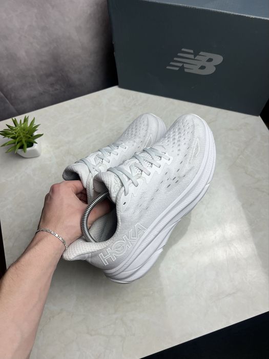 Кросівки Hoka Clifton 9 Розмір 43 Original Взуття