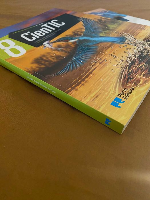 Livro escolar de Ciências, 8º ano Cientic