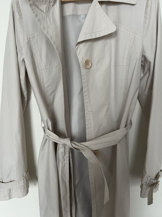 Plaszcz bezowy wiosenny de facto M