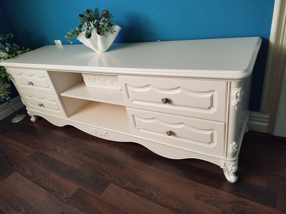 Niska komoda kolekcja LA PERLE Bemondi styl Ludwik