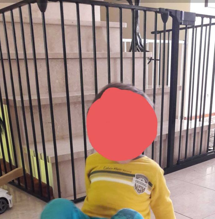 Zabezpieczenie przed dziećmi bramka zabezpieczajaca