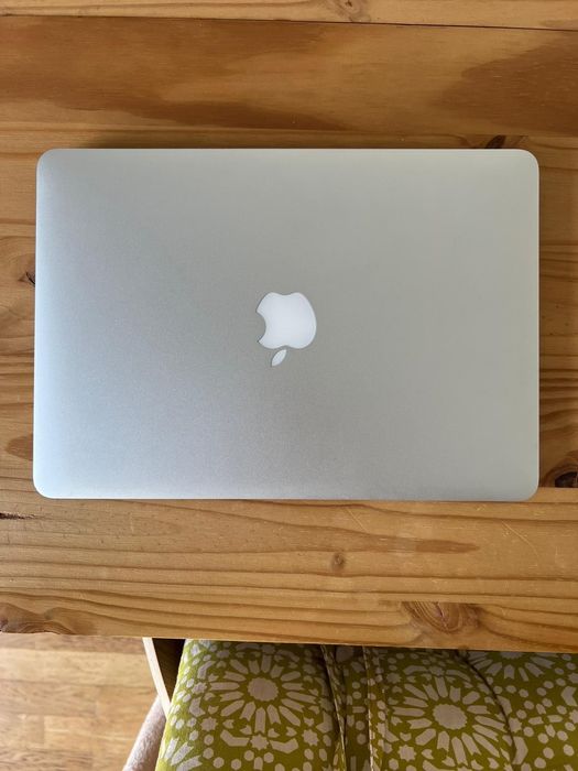 MacBook Pro 13" (Mid 2014) 8 GB RAM | 256 GB Silver (Good Condition)64741323436419122