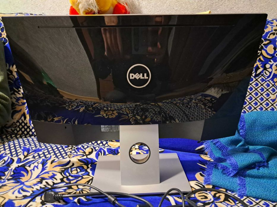 Монітор Dell 24 дюйма
