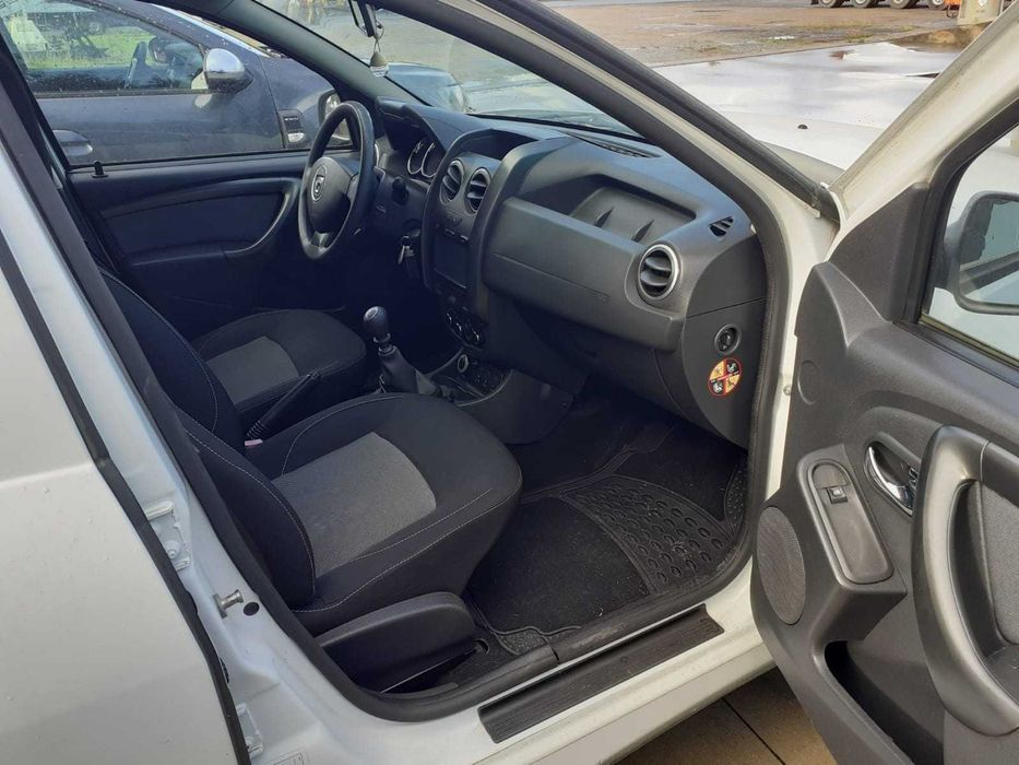 Dacia Duster 1.5 dCi 4x4 – 2016 - Branco - 58-RO-65