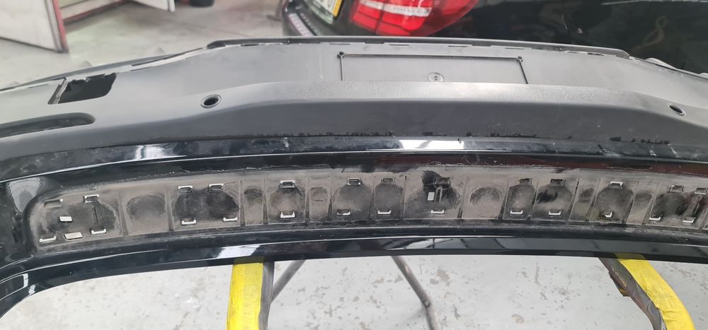 Pára choques de trás Mercedes EQB  250