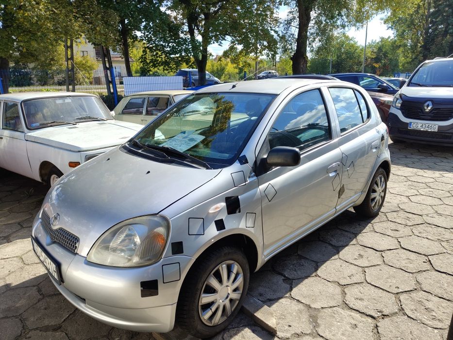 TOYOTA YARIS niezawodne auto opłaty sprawna