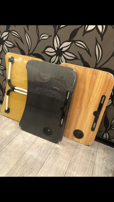 Столик для ноутбука