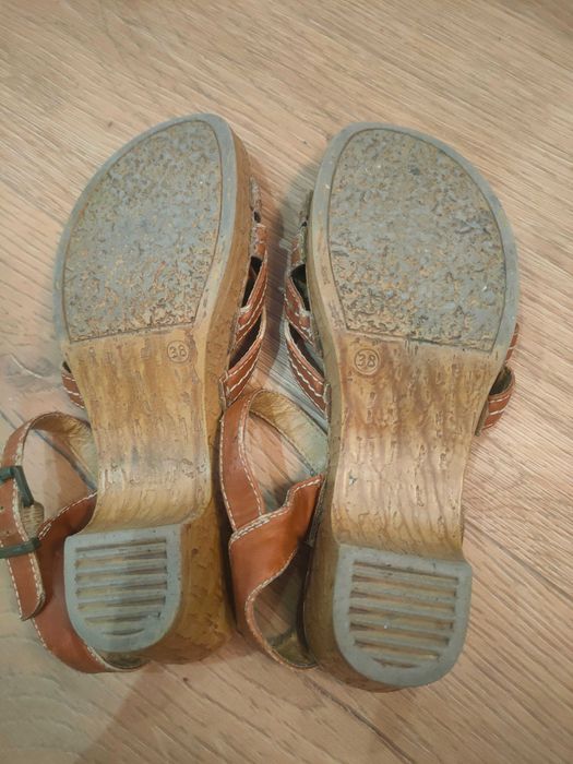 Sandałki, używane, 38