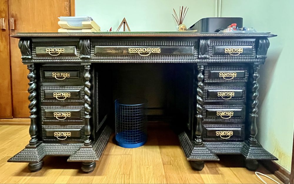 Mobilia de escritorio em pau santo