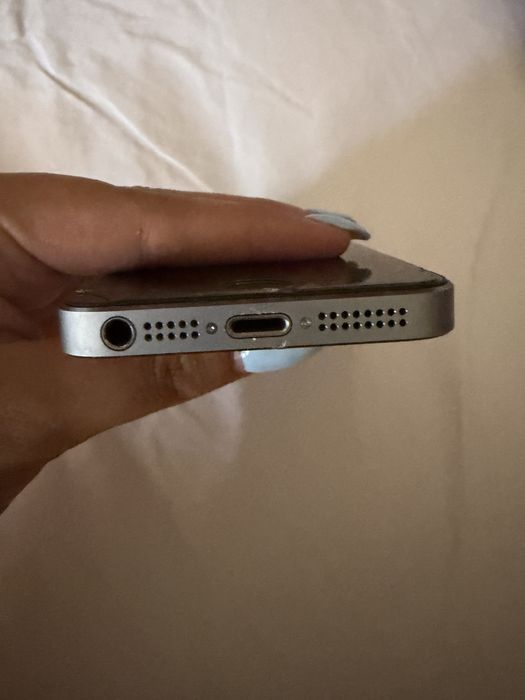 iPhone 5s 16 GB Cinzento — Funcional / Para peças